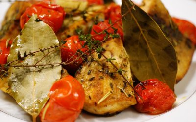 Pesce spada ai pomodirini capperi e prezzemolo